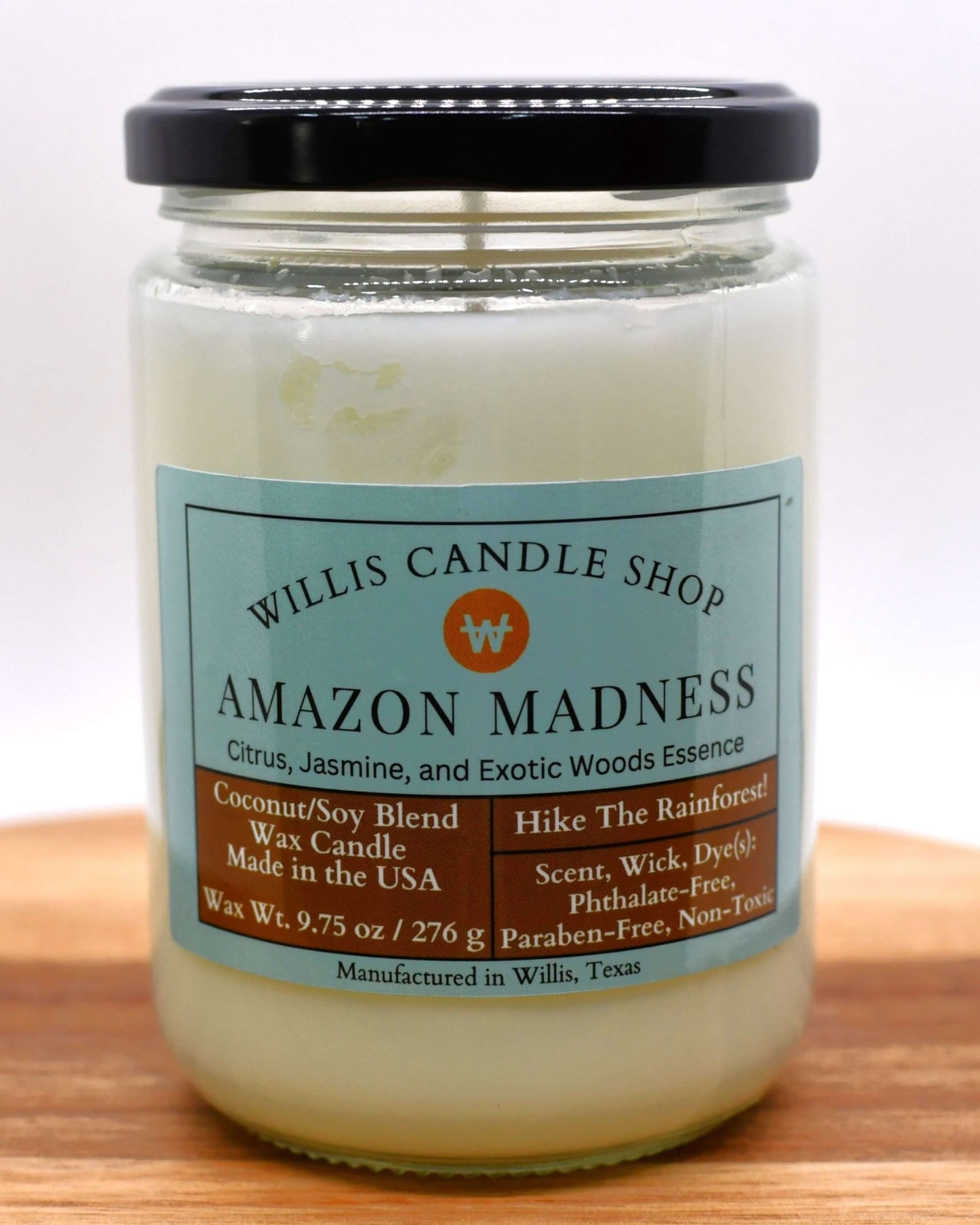 White coconut and soy 25/75 blended candle with Citrus, Jasmine, and exotic woods essence.